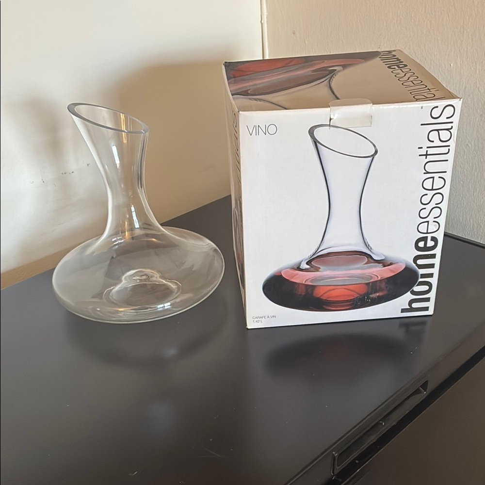 Home Essentials Clear Glass Wine Decanter